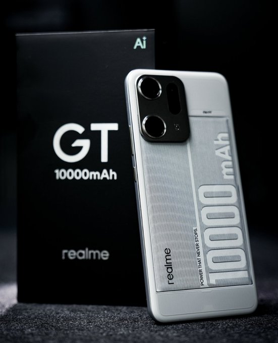 10,000mAh बैटरी वाला स्मार्टफोन, सबको पीछे छोड़ देगा Realme पहली बार ला रहा है 1 GrOPv3zWcAAm2lr